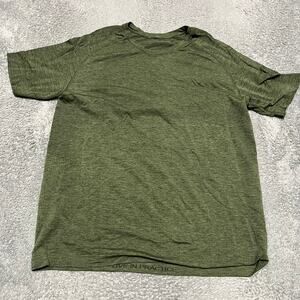 Lululemon Shirt Mens Large Green Metal Tech Vent Short Sleeve Tshirt